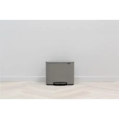 Brabantia Pedaalemmer 11 + 23 L MC Grey -Lifestyle-Productwinkel 39b9c760321e44ff871a15f48c7026ca